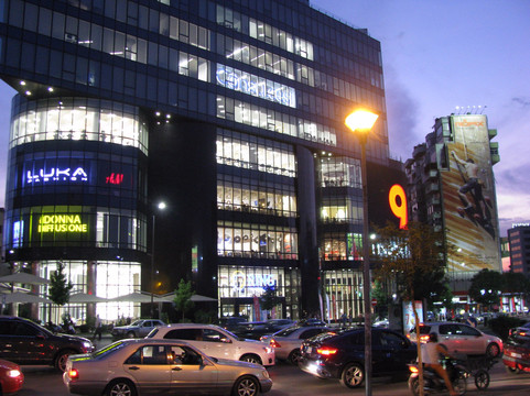 Tirana Ring Center-地拉那必去景点