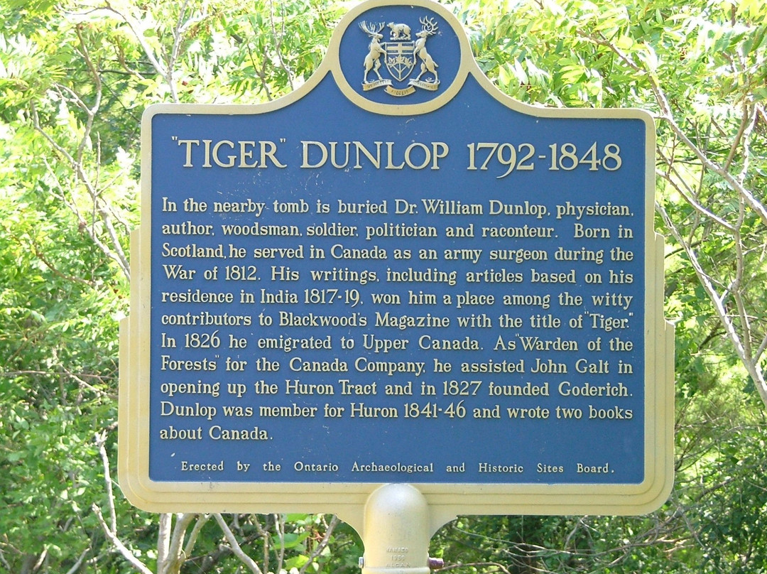 Tiger Dunlop Trail景点图片