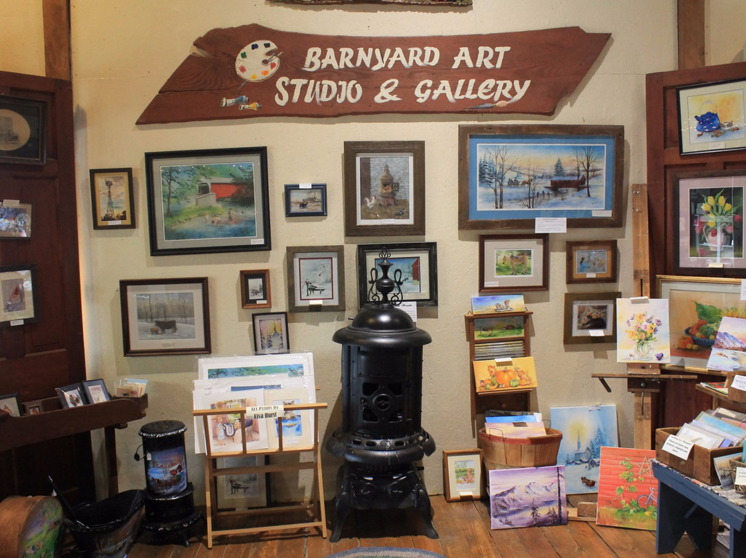 Barnyard Art Studio & Gallery-利蒂茨必去景点