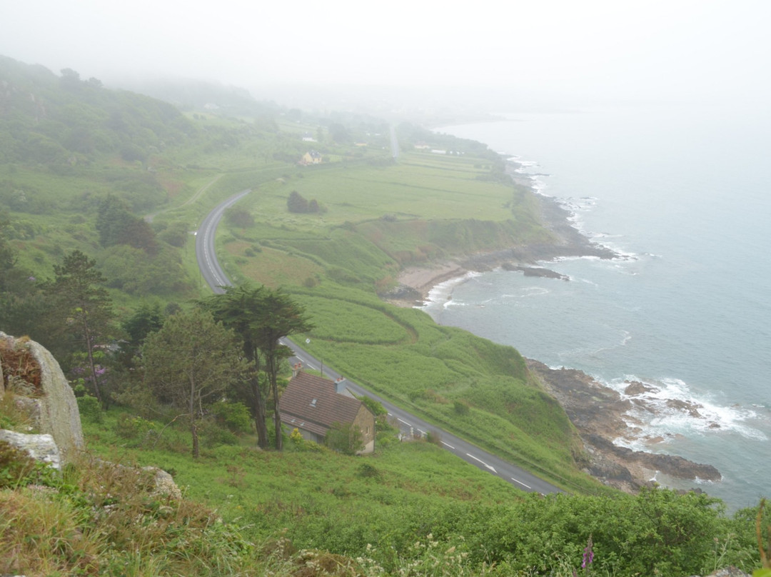 Saint-Pierre-Eglise旅游攻略图片