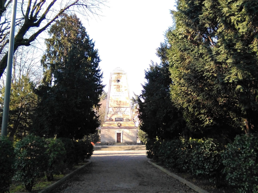 Monumento al Generale Patrice Mac Mahon-马真塔必去景点