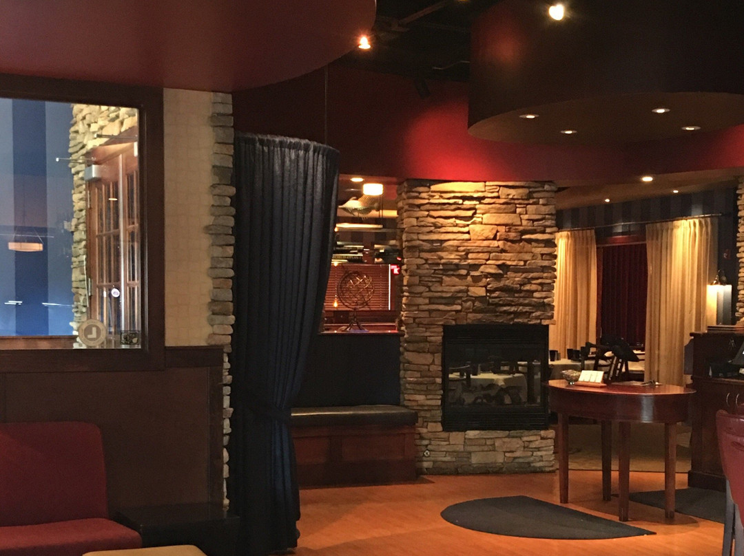 莫米餐馆和美食-Mancy's Bluewater Grille