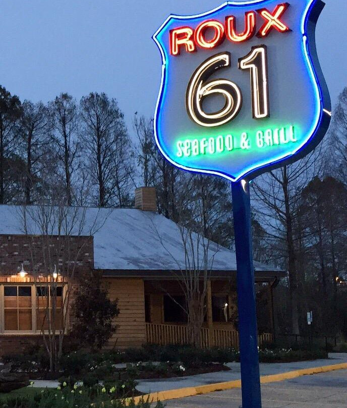 Roux 61 Seafood & Grill