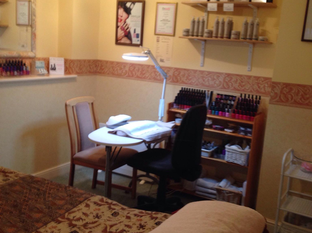 Country Fair Beauty Salon-Brean必去景点