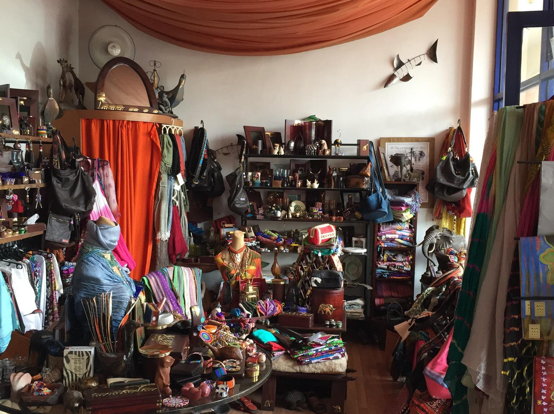 Miti Mayo Craft Shop景点图片