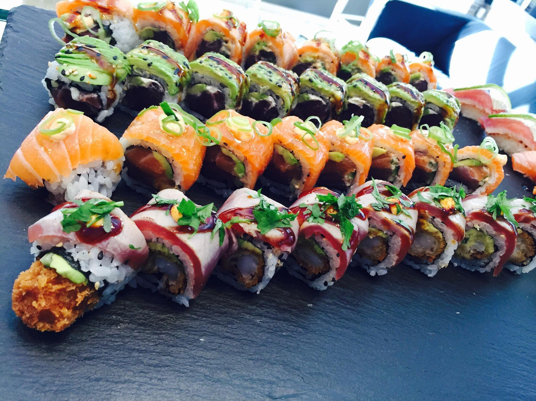 Deluxe sushi