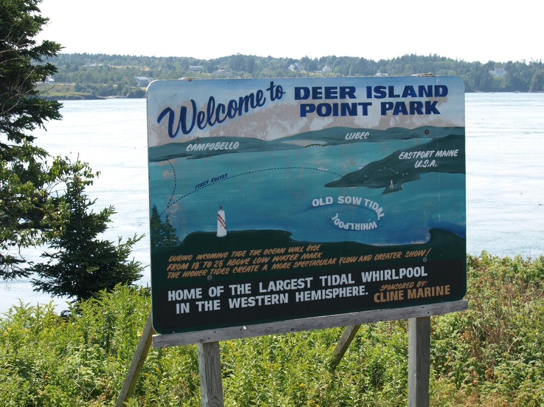 Deer Island Point Lighthouse景点图片