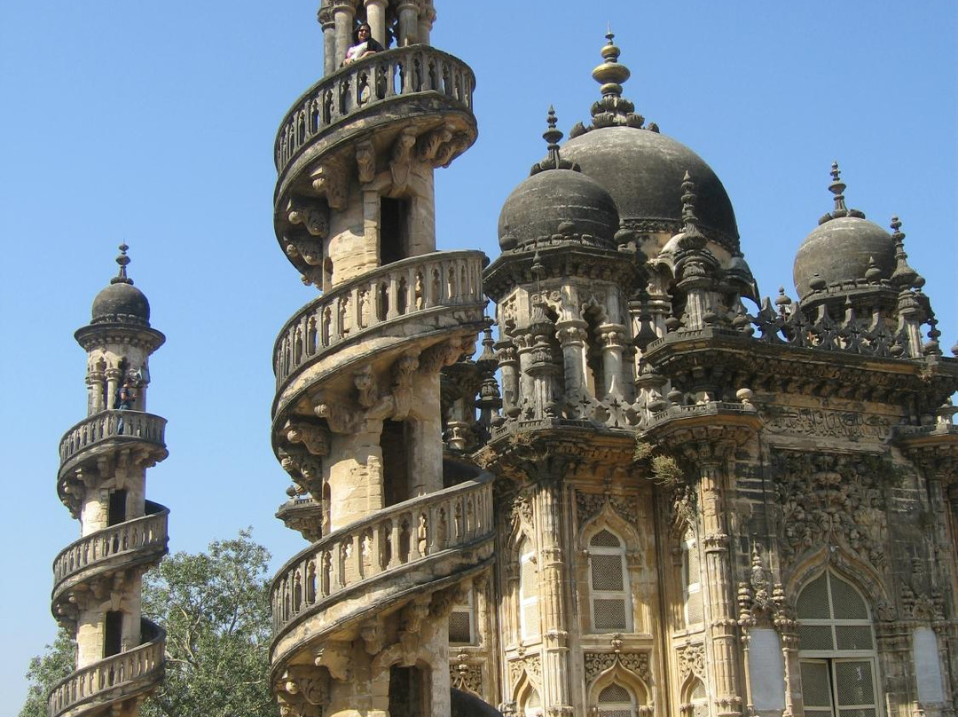 Mahabat Maqbara-居那加德必去景点