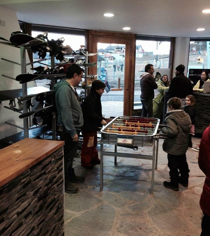 Eas Escuela Argentina de Snowboard & Ski-圣卡洛斯-德巴里洛切必去景点