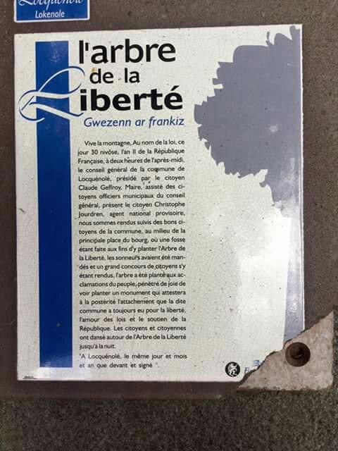 Arbre de la Liberte-Locquenole必去景点