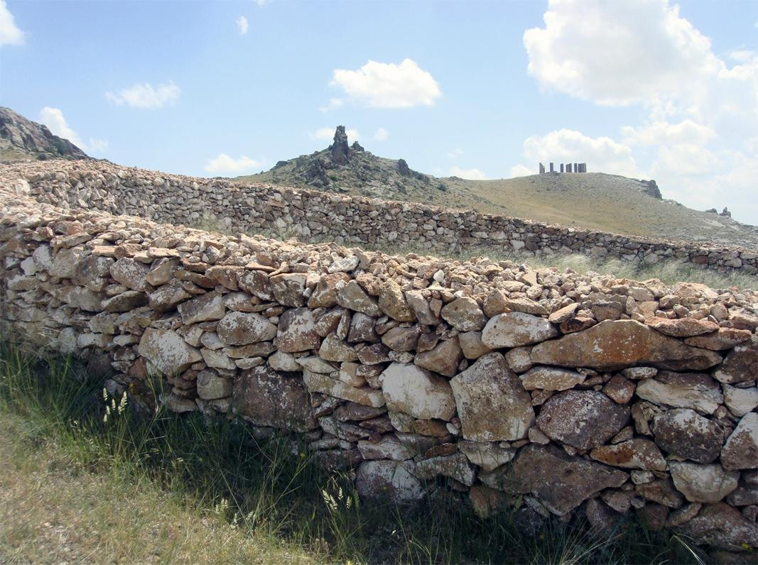 Time and Space stone walls by Andrew Rogers
