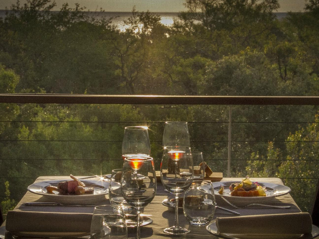 Rio Ancho Gourmet Lodge