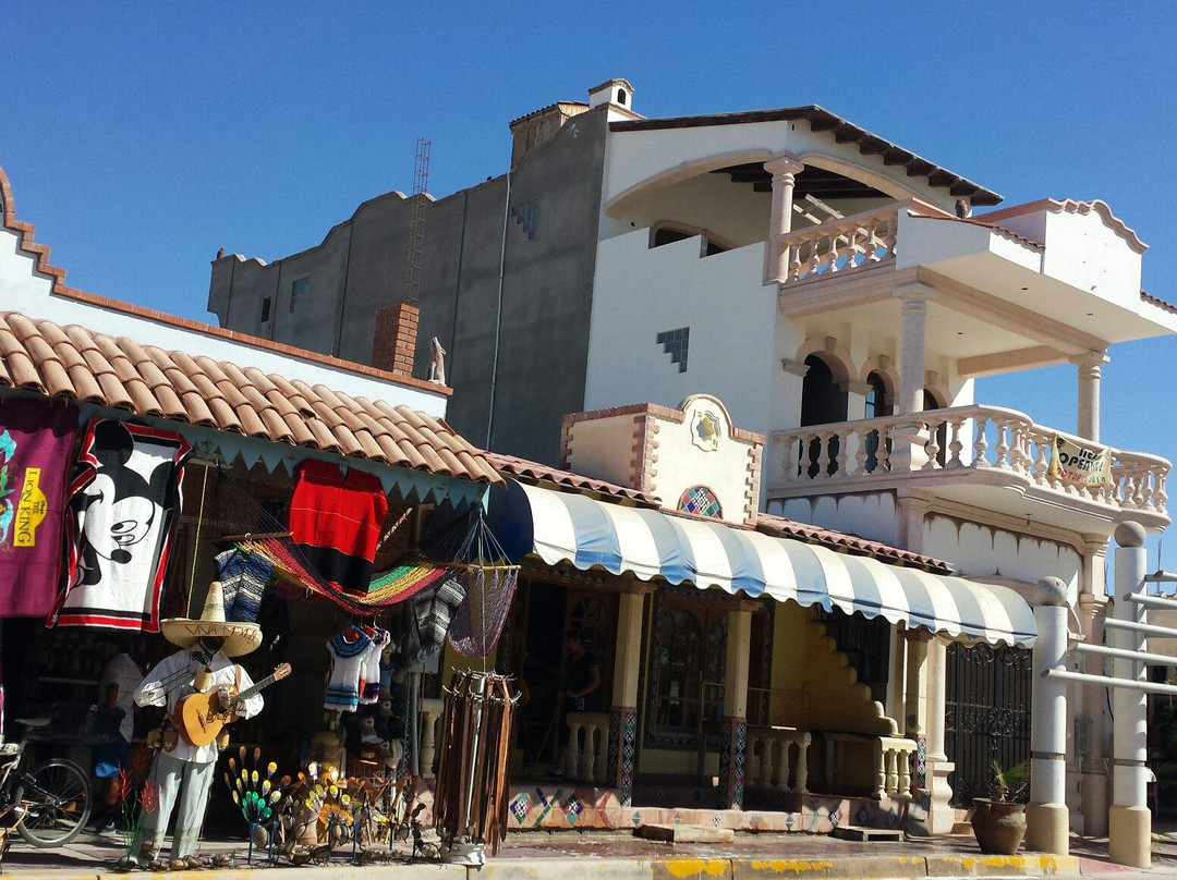 Cholla Mall-佩纳斯科港必去景点