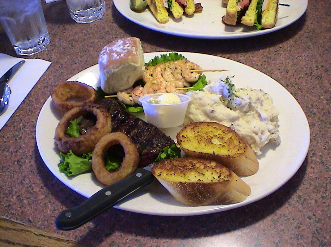 Meacham餐馆和美食-Shari's Cafe and Pies