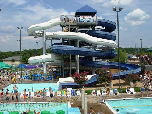 Splash Down Waterpark景点图片