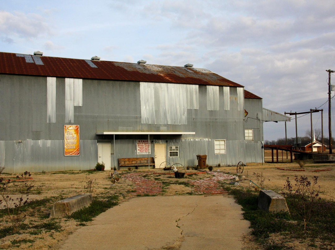 Emmett Till Historic Intrepid Center景点图片