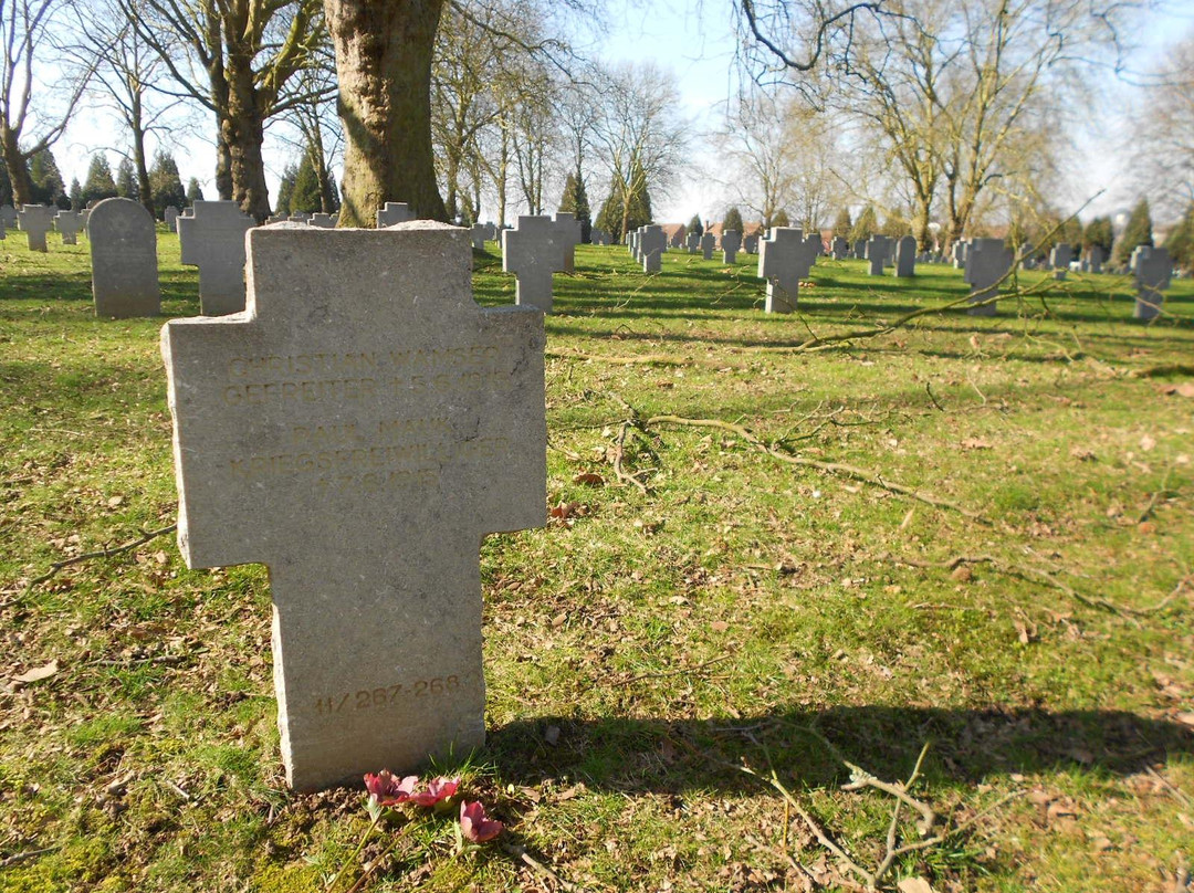 Deutscher Soldatenfriedhof Lens-Sallaumines-Lens必去景点