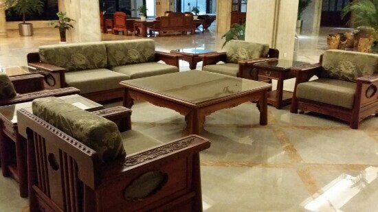 恒荣假日酒店主图