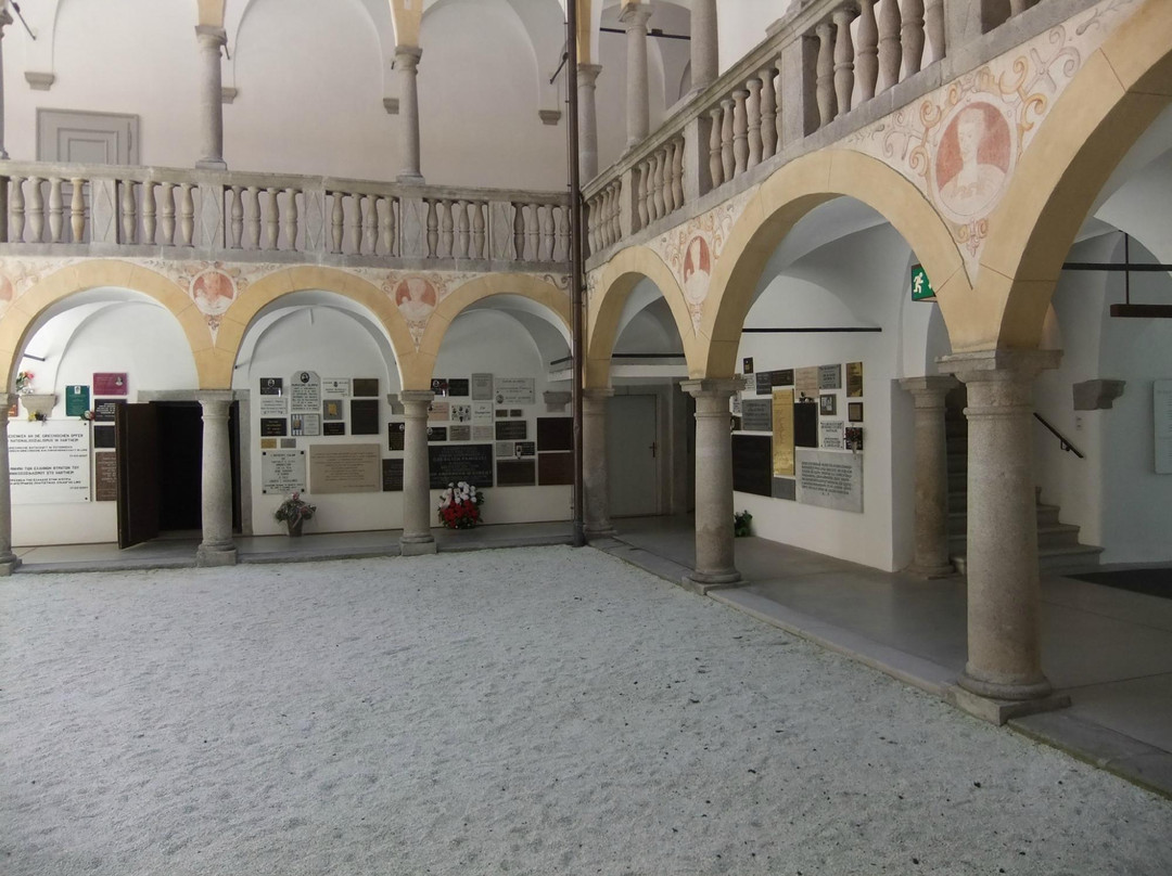 Lern- und Gedenkort Schloss Hartheim-Alkoven必去景点