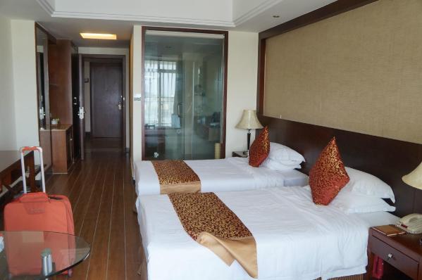 三亚黄河京都大酒店（第一市场鸿洲游艇码头店）-客卧