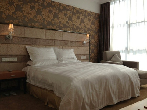 句容怡景湾度假村主图