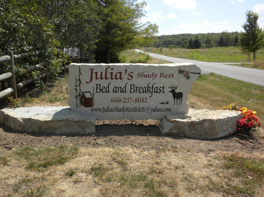 Julia's Shady Rest Bed and Breakfast主图