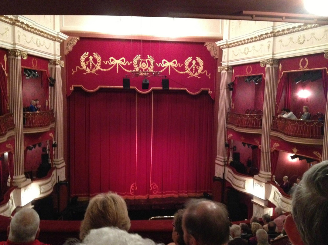New Theatre-卡迪夫必去景点