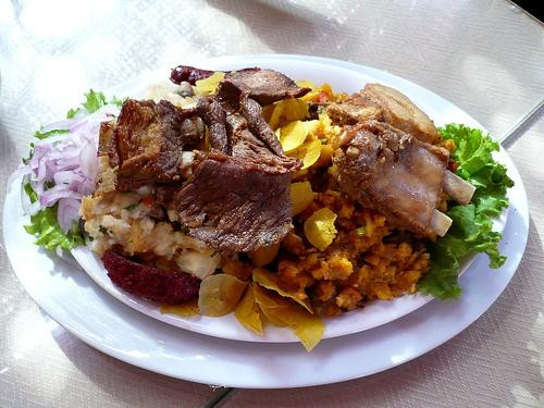 Querecotillo餐馆和美食-Mi Kasa Restaurante