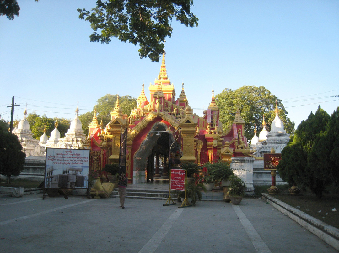 库克多佛塔&世界最大石刻经书-曼德勒必去景点