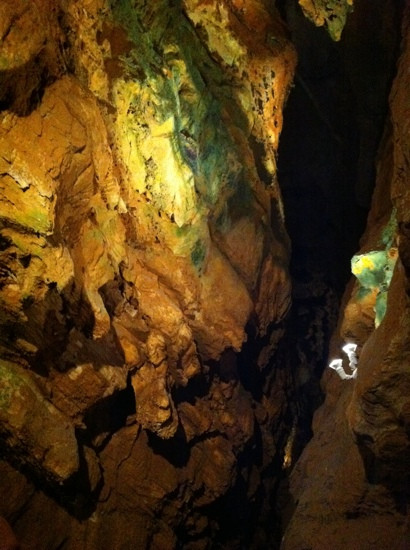 Caverns At Natural Bridge-天然桥必去景点