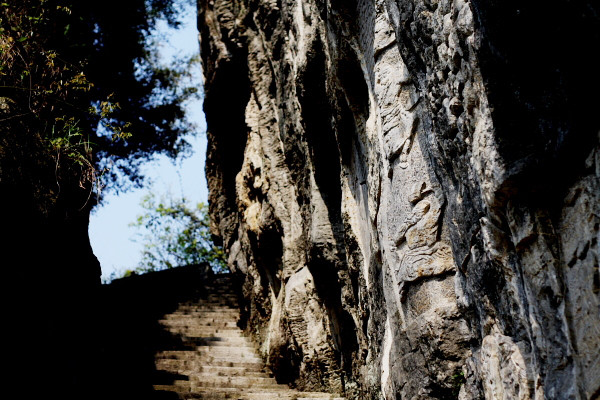 三游洞摩崖-宜昌市必去景点