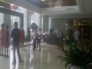 乾坤大酒店主图