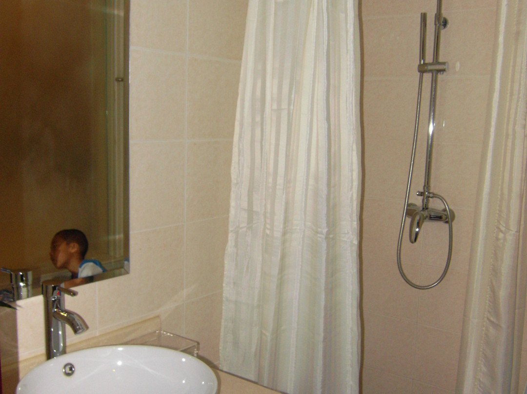 皇储商务酒店主图