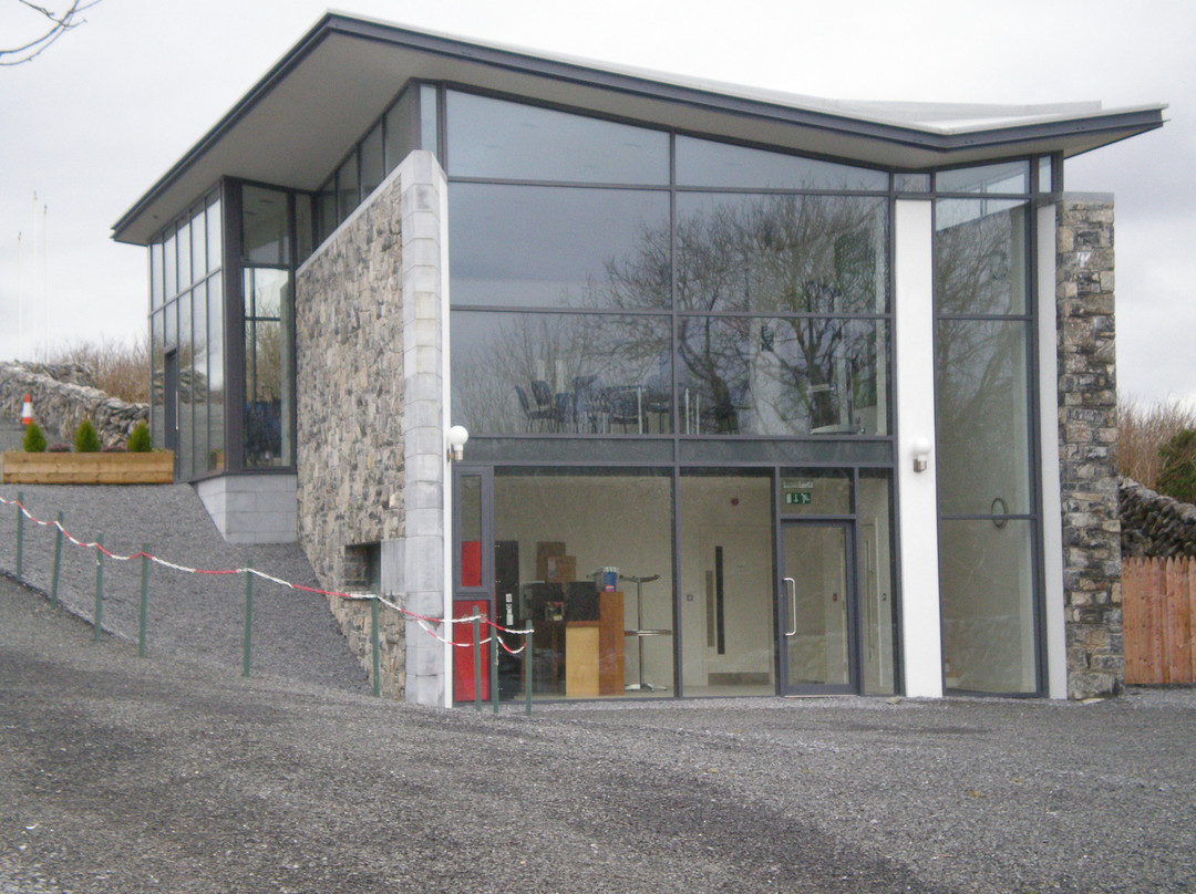 Michael Cusack Centre-Carran必去景点