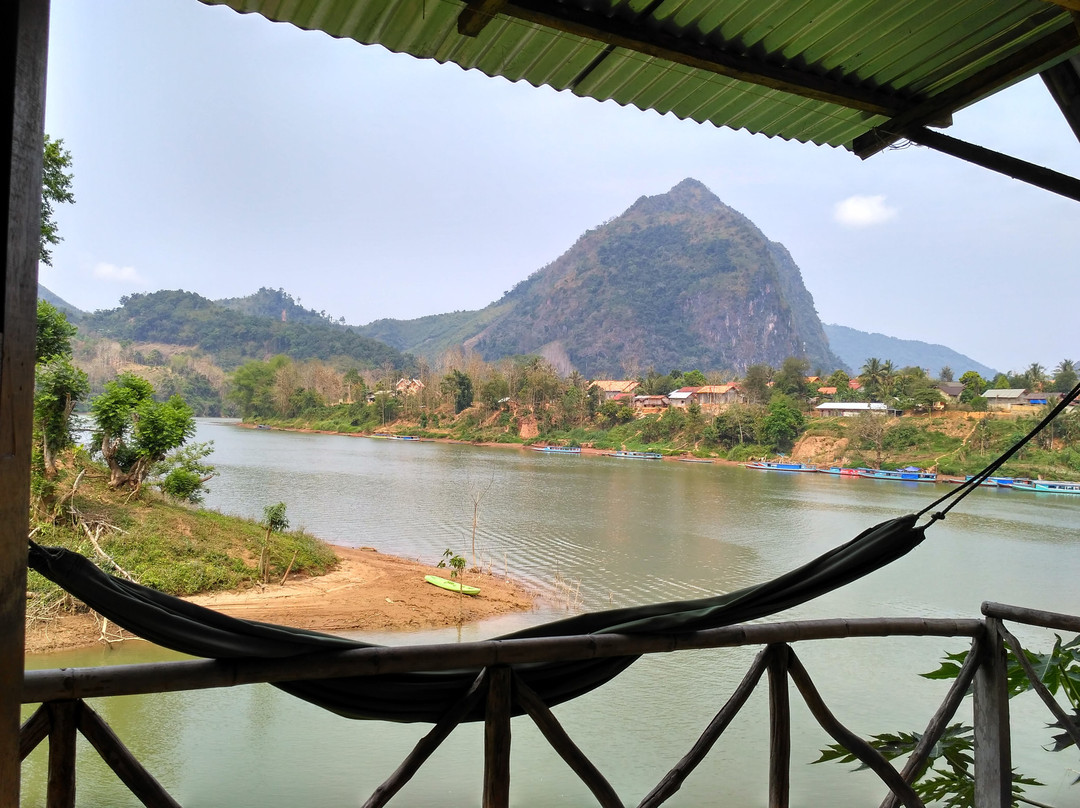 Nam Houn Riverside Guesthouse