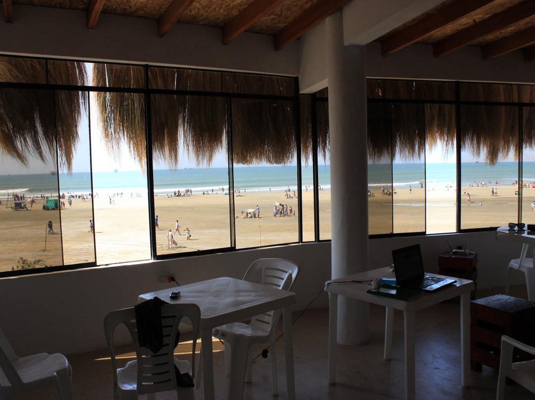 Lobitos Surf Paradise Hostel