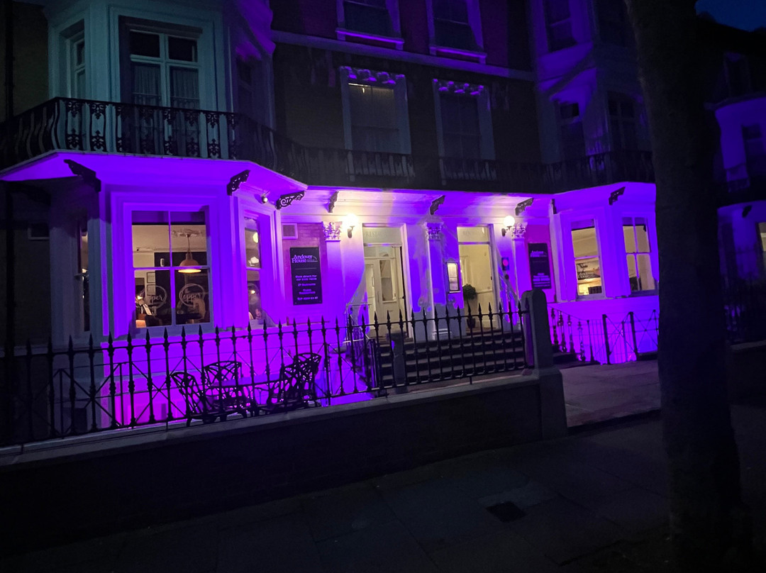 Andover House Hotel & Restaurant主图
