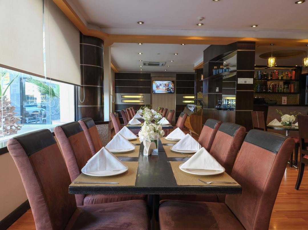 Boudl Al Salmia主图