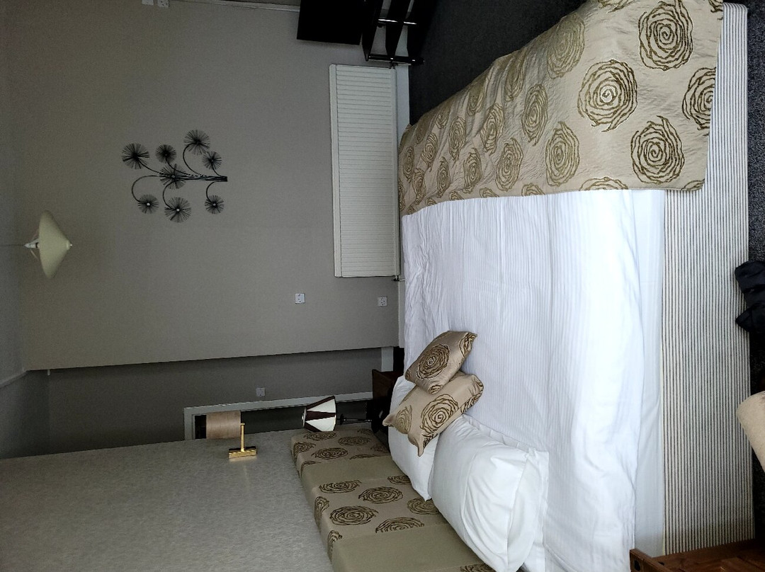 The George Hotel主图