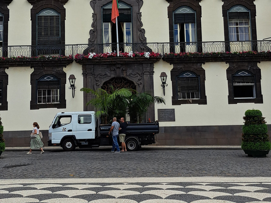 Praça do Município-沙尔必去景点