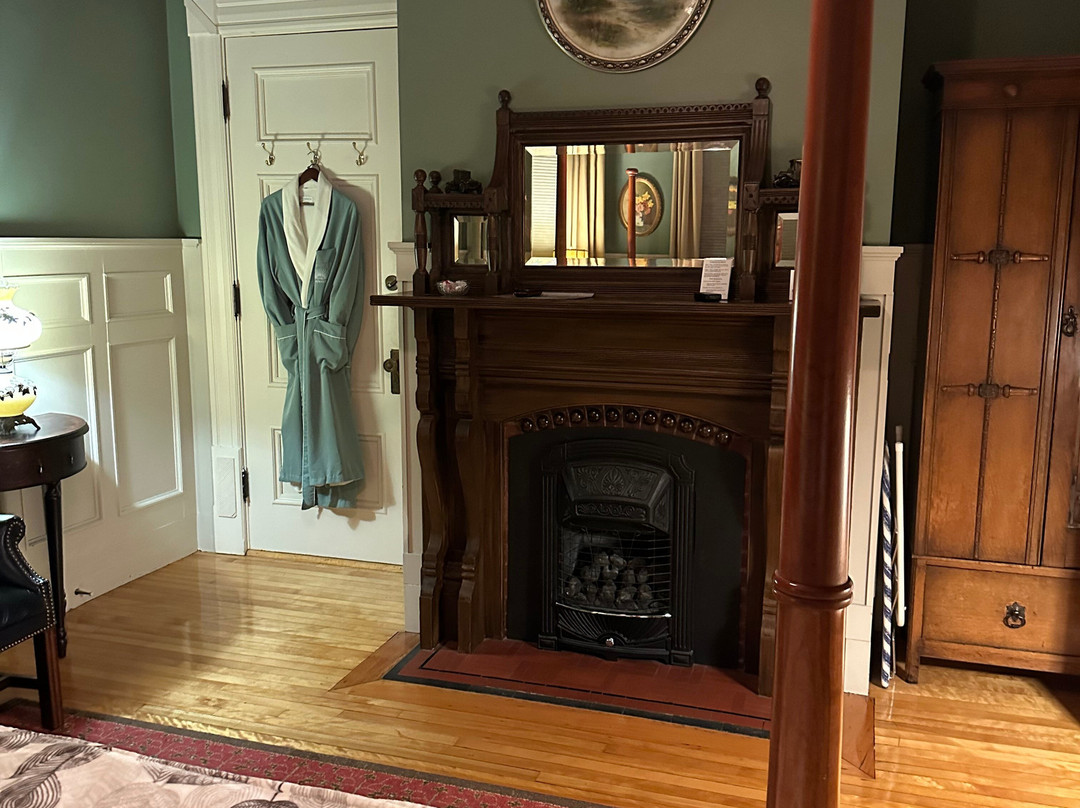 Ash Street Inn主图