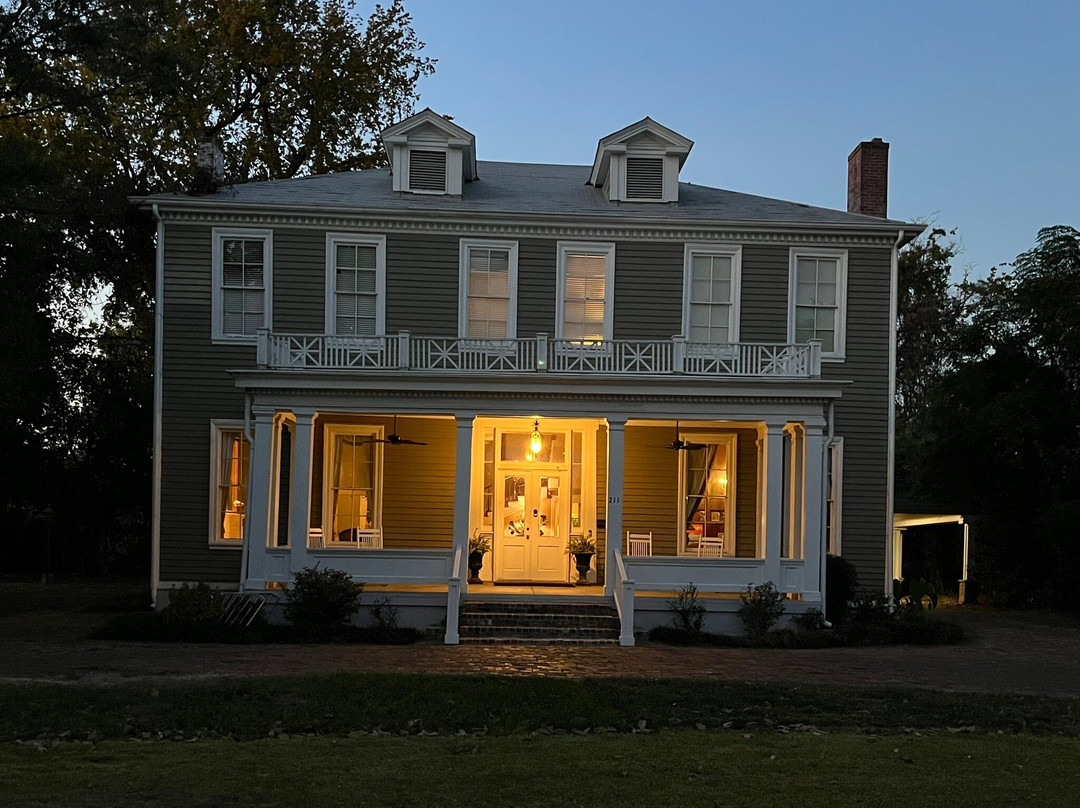 Clark House Inn主图