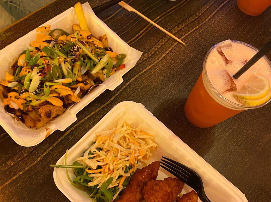 Birdies Bar and Barbeque景点图片
