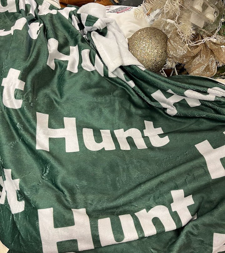 Forever Yours Embroidery & Gifts-Cassville必去景点