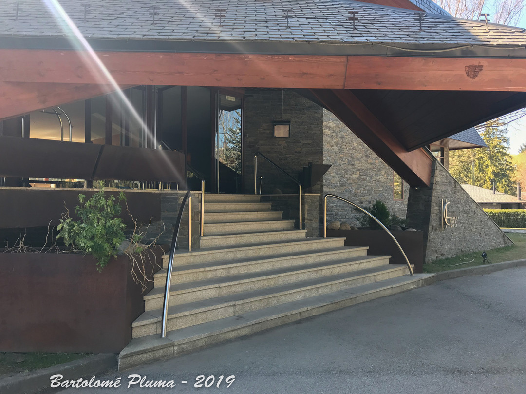 高尔夫木屋酒店主图