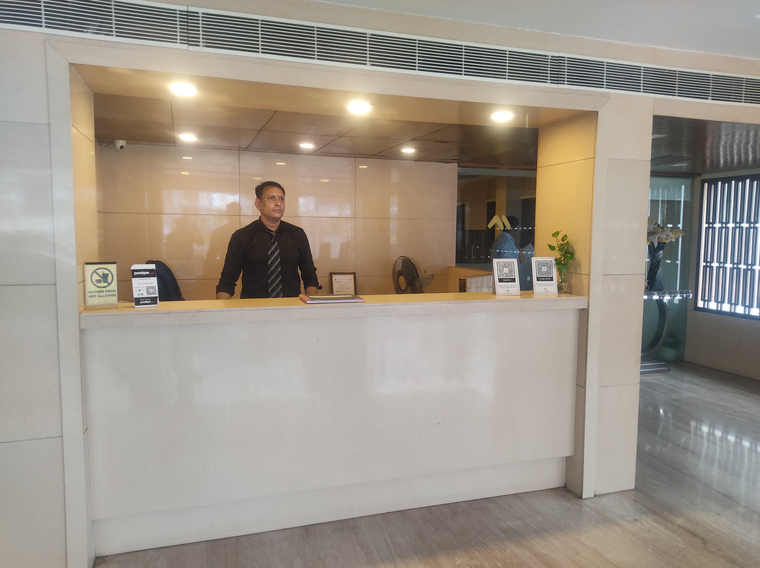 The Metropolitan主图