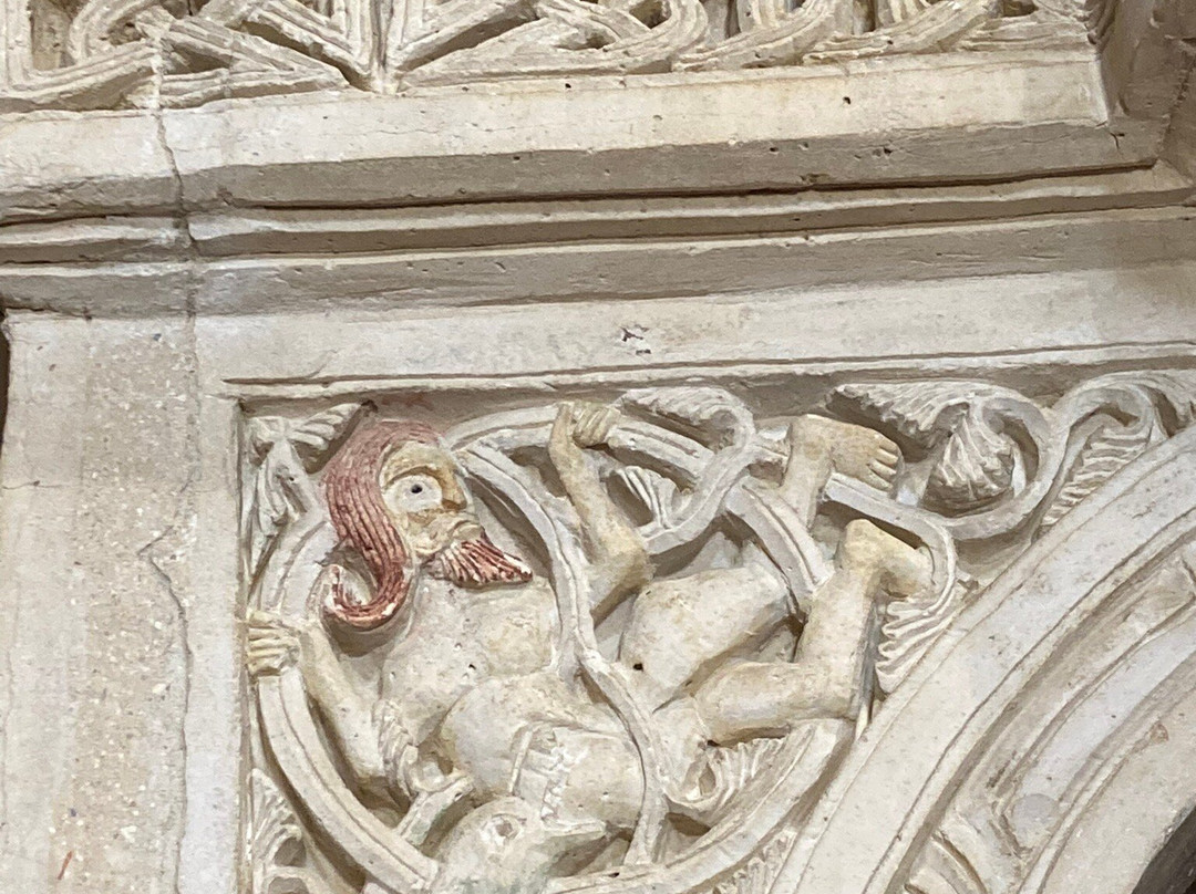 Abbazia di Santa Maria del Lago-Moscufo必去景点