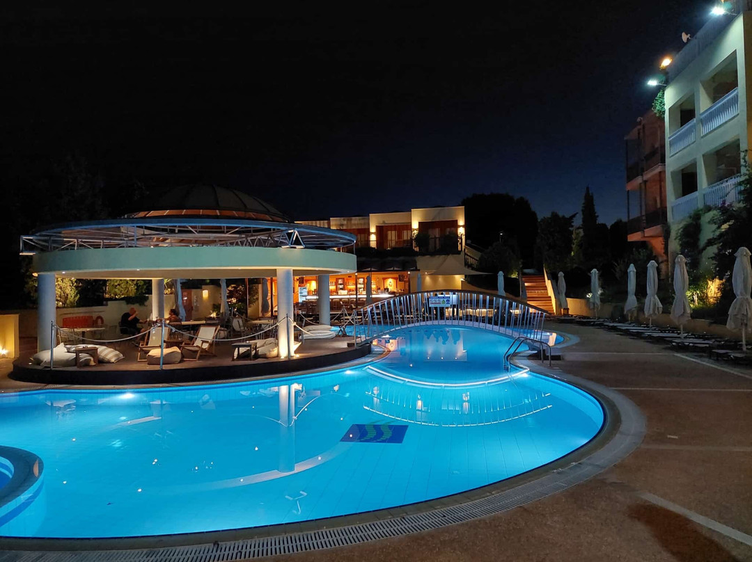 Ambassador Hotel Thessaloniki主图