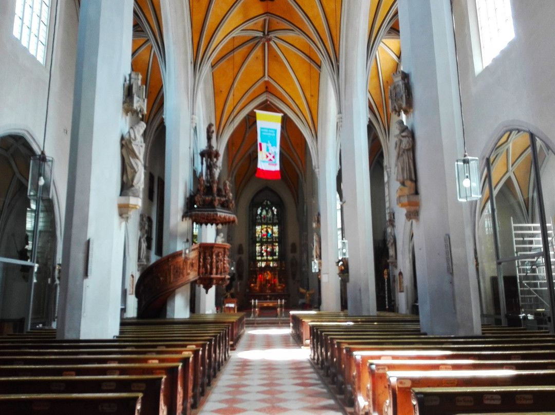 Katholische Stadtpfarrkirche St. Jakob景点图片