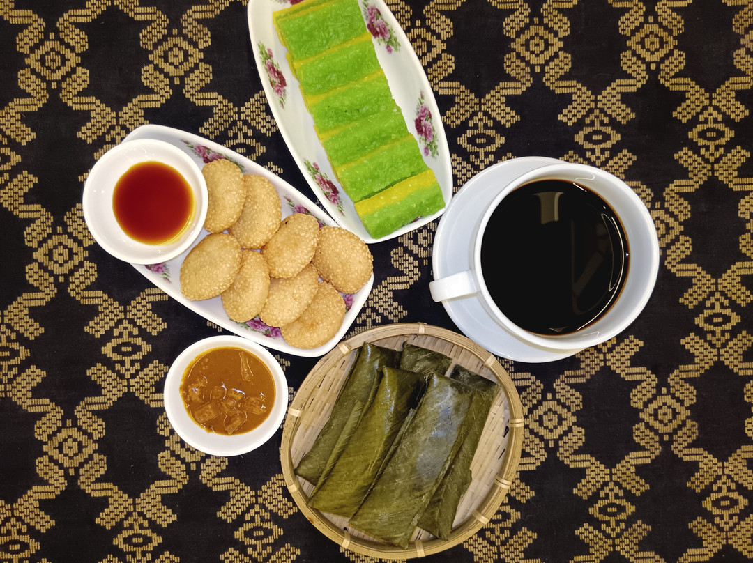 Roselyn's Gallery Cafe (rgc)